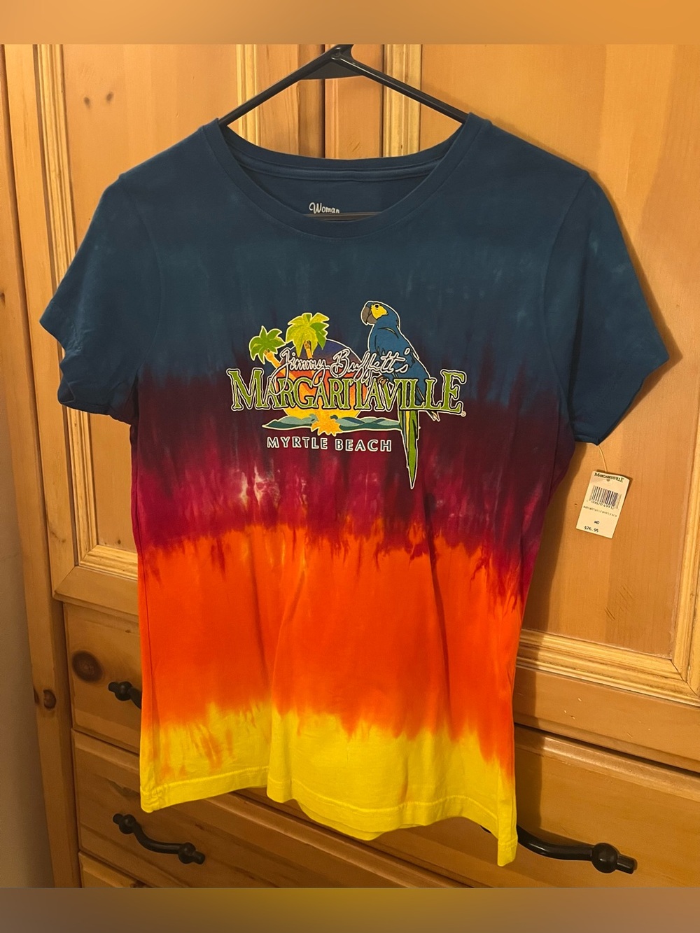 Womenโs Margaritaville tee